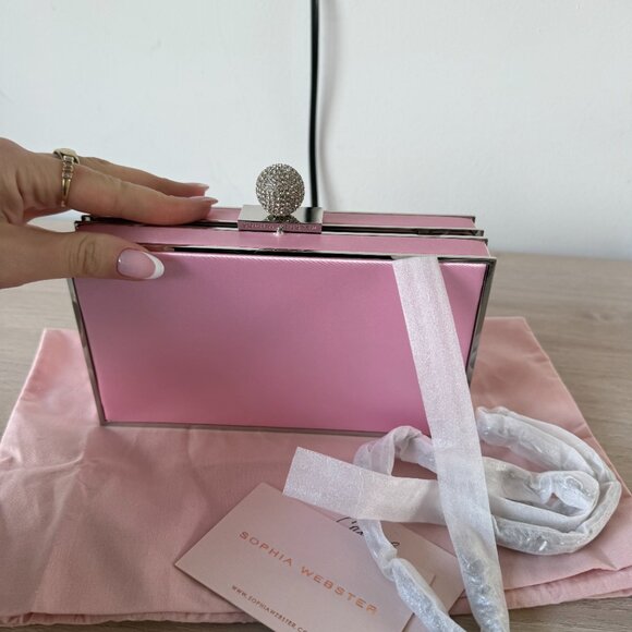NWT Sophia Webster Clara Clutch Box Bag Pink Satin With Chain Strap - Picture 12 of 12